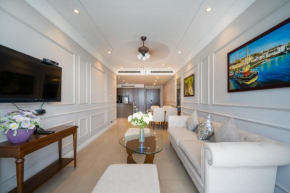 Luxury Apartment in Altara Building